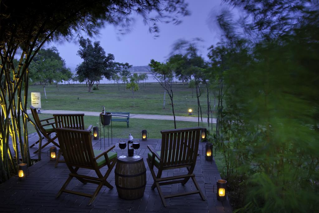 The Serai Kabini Begūr Esterno foto